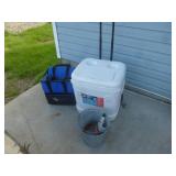 Igloo Cooler & Pail
