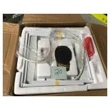 GE 6,000 BTU 115-Volt Electronic Room Window Air Conditioner with Remote PLEASE SEE PHOTO BROKEN DAMAGE