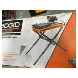 RIDGID 7 in. Tile Saw with Stand in good condition
