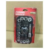 Husky 3/8 in. Drive Palm Ratchet and Socket Set (30-Piece) in good condition