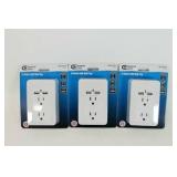 Commercial Electric 4.2 Amp 2-Outlet 2-USB Wall Tap Power Station, White not used