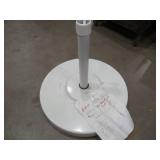 CALIFORNIA 50 POUND UMBRELLA BASE