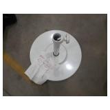 CALIFORNIA 50 POUND UMBRELLA BASE