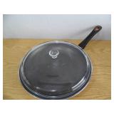 Lodge Dutch Oven - Faberware Frying Pan