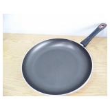 Lodge Dutch Oven - Faberware Frying Pan