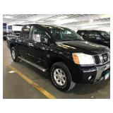 2004 Nissan Titan 5.6 LE