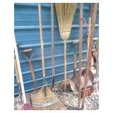 YARD TOOL LOT