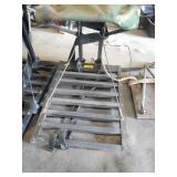 SPORTSMAN WAREHOUSE DEER TREE STAND