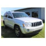 2005 Jeep Grand Cherokee Limited - 5.7L Hemi Engine -