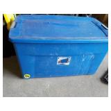 45 Gallon Sterilite Tote on Wheels ...