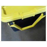 40 Gallon Sterilite Tub and Cover o...