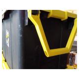 40 Gallon Sterilite Tub and Cover o...