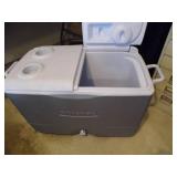 Rubbermaid Cooler