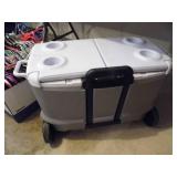 Rubbermaid Cooler