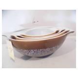 Lot of 4 Pyrex Bowls