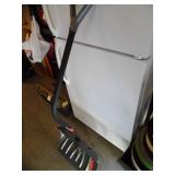 Yard Tools - Flower Pots - Cart