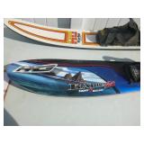 2 Slalom Water Skis