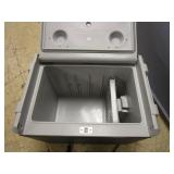 COLEMAN ICELESS COOLER