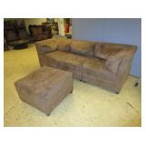 SECTIONAL SOFA WITH OTTOMAN