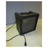 ROLAND GUITAR AMPLIFIER