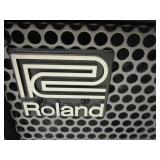 ROLAND GUITAR AMPLIFIER