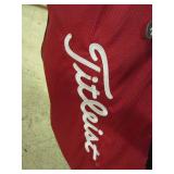 TITLEIST AND HIGHLAND GOLF CLUB BAGS WITH CLUBS