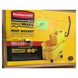 Rubbermaid Commercial Products WaveBrake 35 Qt. Plastic Mop Bucket with Wringer in good condition