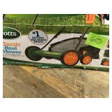 Scotts 20 in. Manual Walk Behind Reel Mower with Grass Catcher in good condition