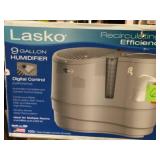 9 Gal. Recirculating Efficiency Digital Control Humidifier, Grays used in good condition
