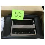Oster 2-Slice Toaster with Retractable Cord in good condition