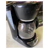 Mr. Coffee- 12 cup coffee maker w/ delay brew, auto pause- Used