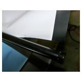 Quartet, Ceiling or Wall Mountable, Manual Pull Movie / Projection Screen