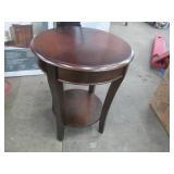 Steve Silver  Troy Medium Cherry Traditional End Table