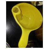 16 pieces of pottery Ceramics.