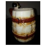 16 pieces of pottery Ceramics.