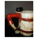 16 pieces of pottery Ceramics.