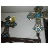 4 piece bathroom set of towels holders.