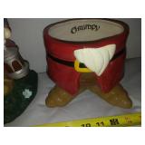 Grumpy flowerpot and solar statue.