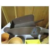 Garden Decor & Solar Lights