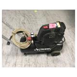 Husky 8G 150 PSI Hotdog Air Compressor in good condition