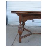 Very Nice Antique Oak Dining Table w/Tuck-Under Leaves