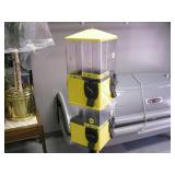 U-Turn 8-Head Candy-Gumball-Toy Vending Machine