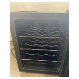 12 Bottle Wine Refrigerator