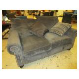 LOVESEAT WITH THROW PILLOWS