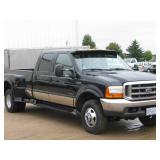 2000 Ford F-350 DRW 4 x 4 Lariat Crew Cab