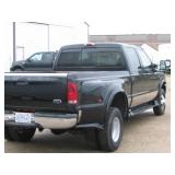 2000 Ford F-350 DRW 4 x 4 Lariat Crew Cab