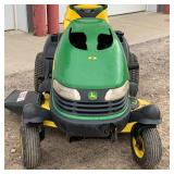 John Deere SST16 Lawn Tractor