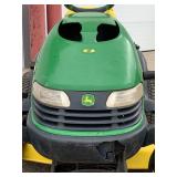 John Deere SST16 Lawn Tractor