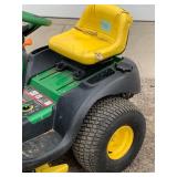 John Deere SST16 Lawn Tractor