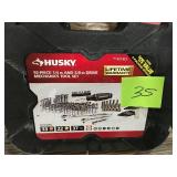 Husky Mechanics Tool Set (92-Piece) in good condition